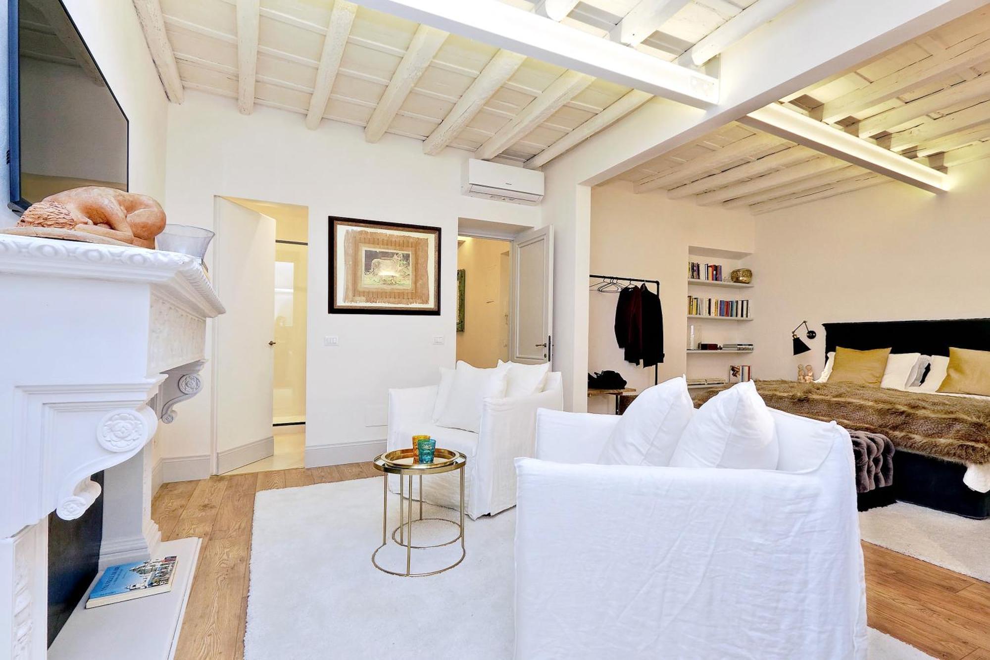 Luxury Charme Between Pantheon And Spanish Steps Rome Exterior photo