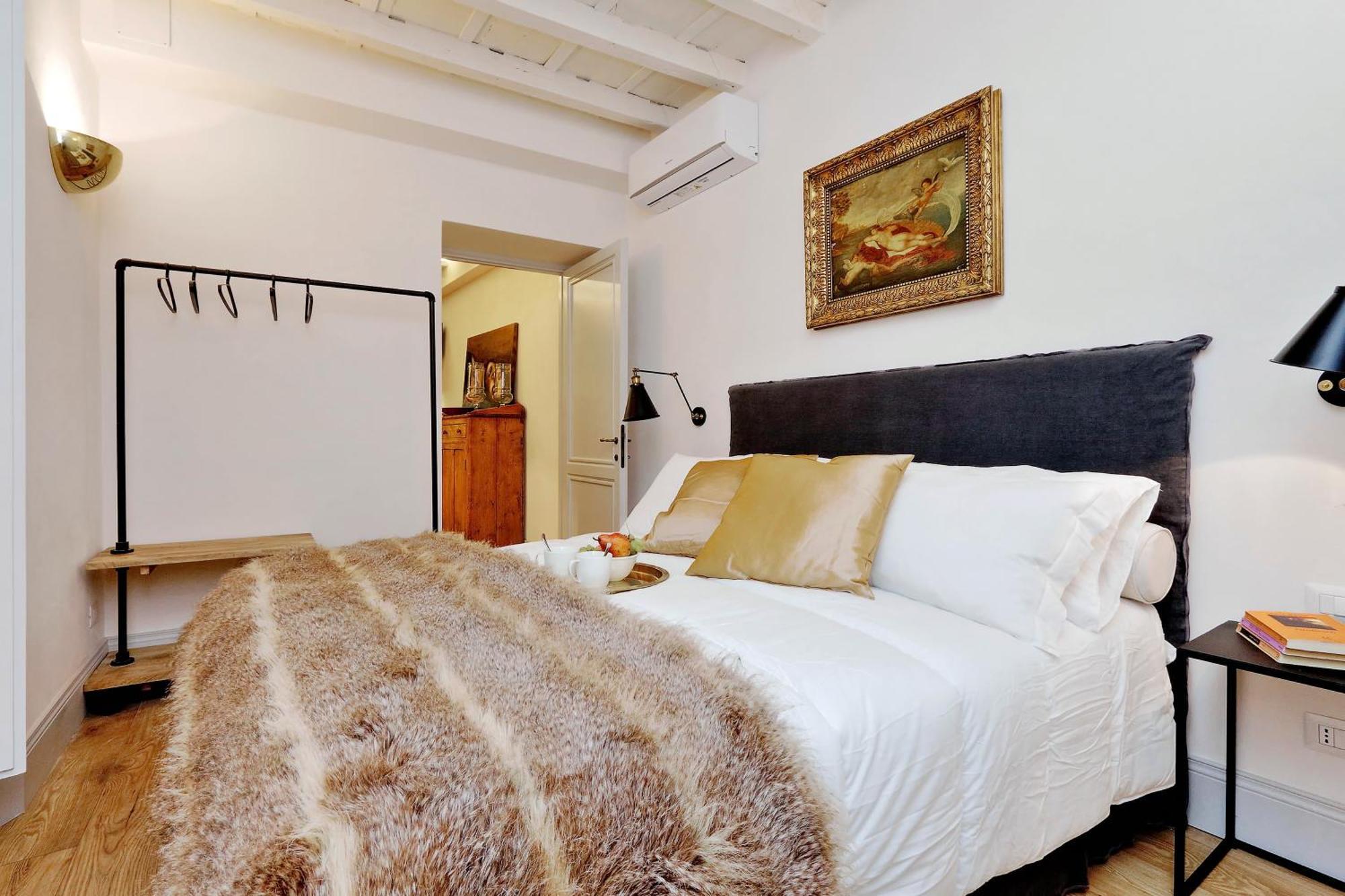 Luxury Charme Between Pantheon And Spanish Steps Rome Exterior photo